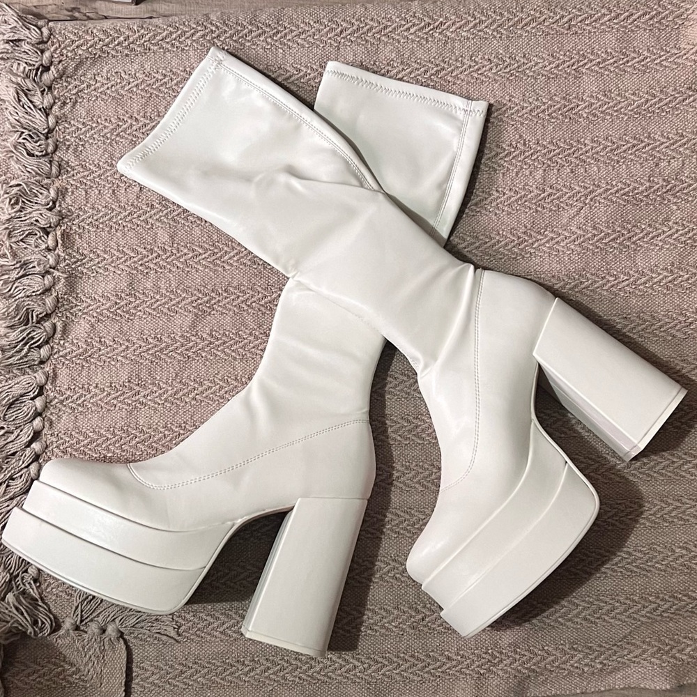 Steve Madden cypress boots
